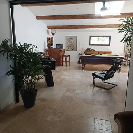 Provencale Et Ses Grands Pins Villa